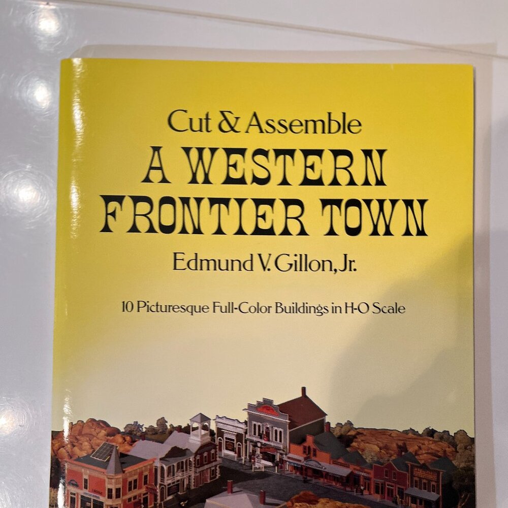 Cut and Assemble Western Frontier Town - Build 10 Full-Color Buildings (1979)